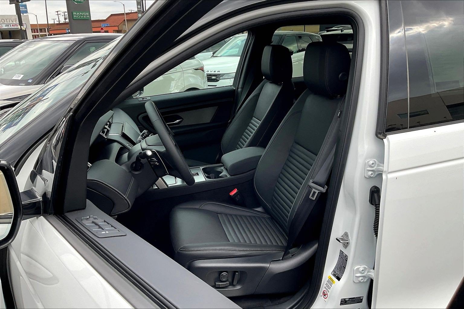 New 2026 Land Rover Discovery Sport Landmark AWD/4WD image 14