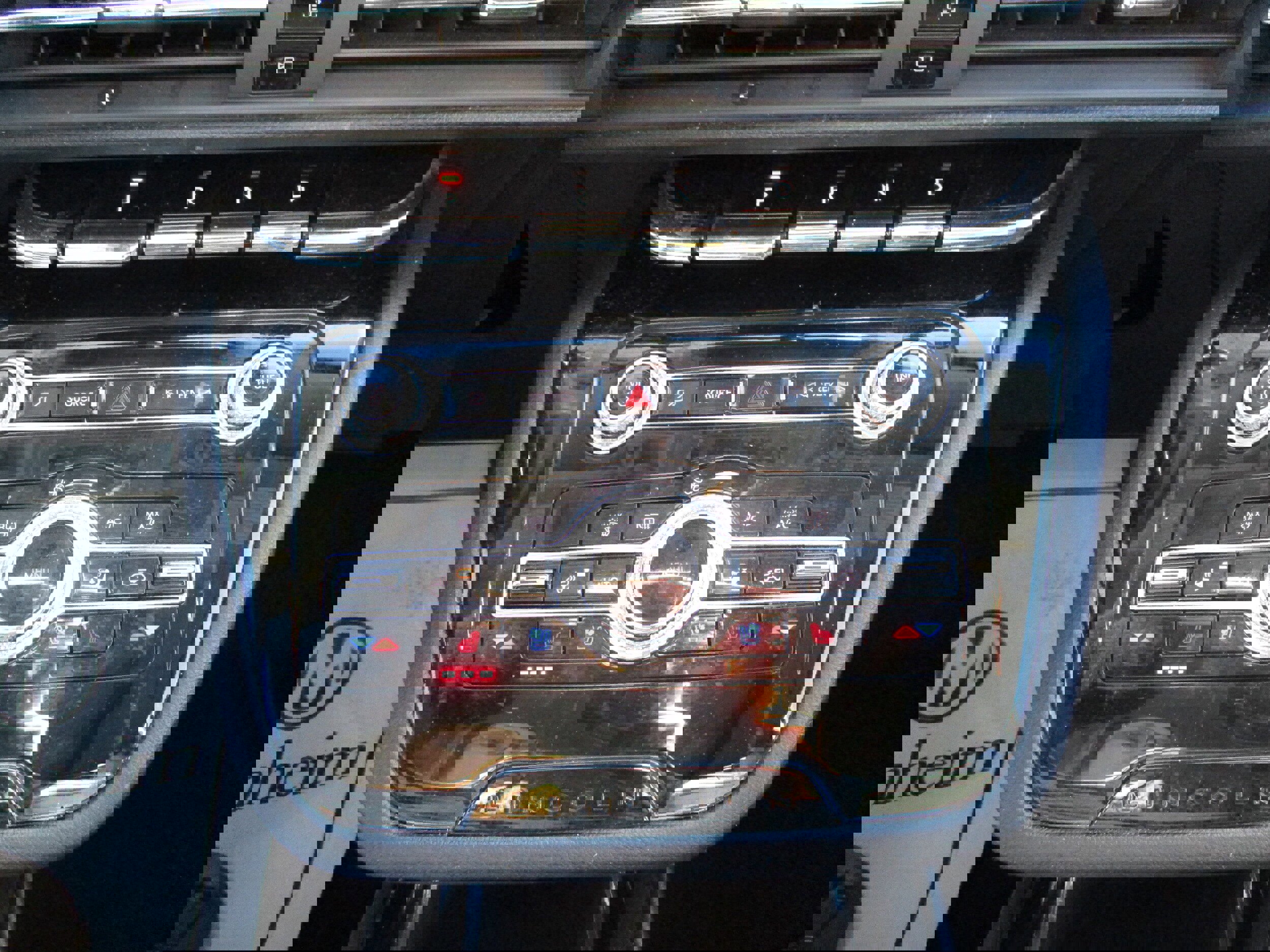 Used 2022 Lincoln Corsair AWD w/ Premium Package image 14