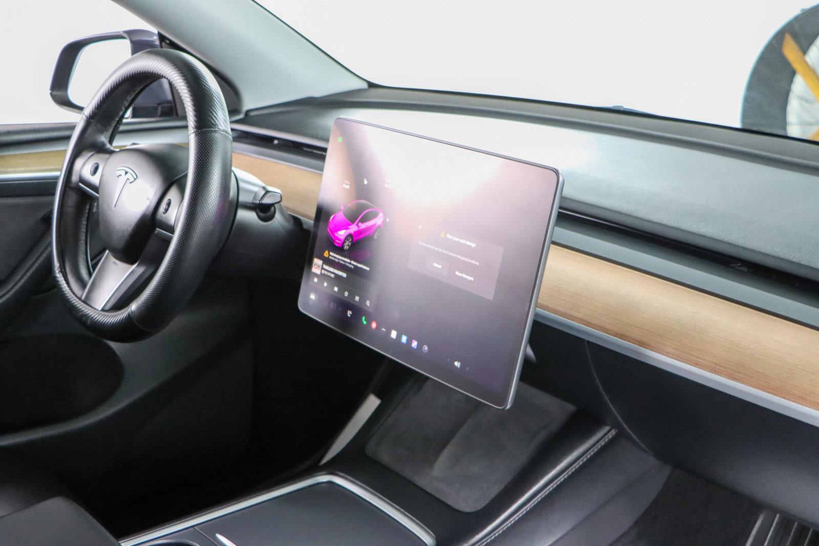 Used 2023 Tesla Model Y Long Range AWD/4WD image 23