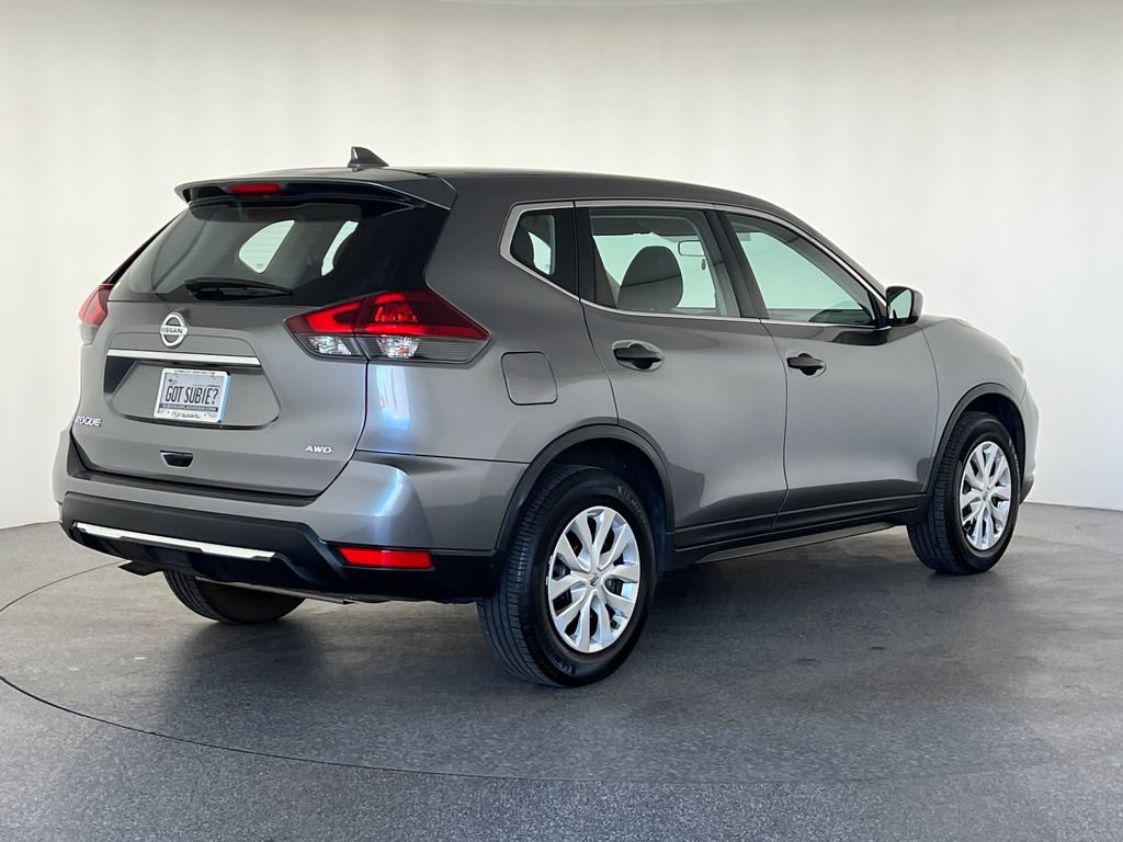 Used 2018 Nissan Rogue S image 6