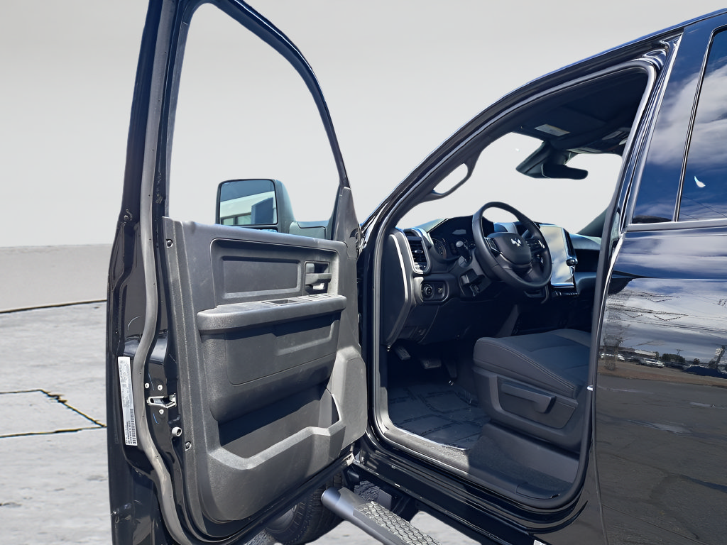 New 2026 RAM 2500 Tradesman AWD/4WD image 18