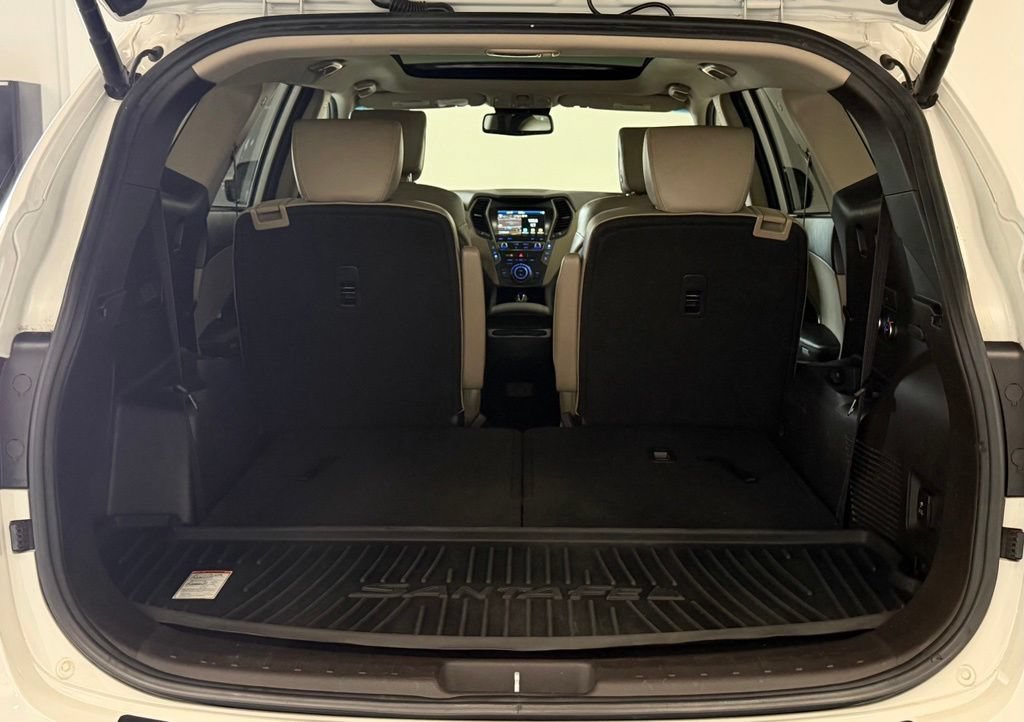 Used 2019 Hyundai Santa Fe XL FWD image 29