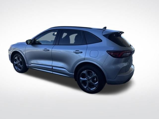 Used 2024 Ford Escape ST-Line image 4