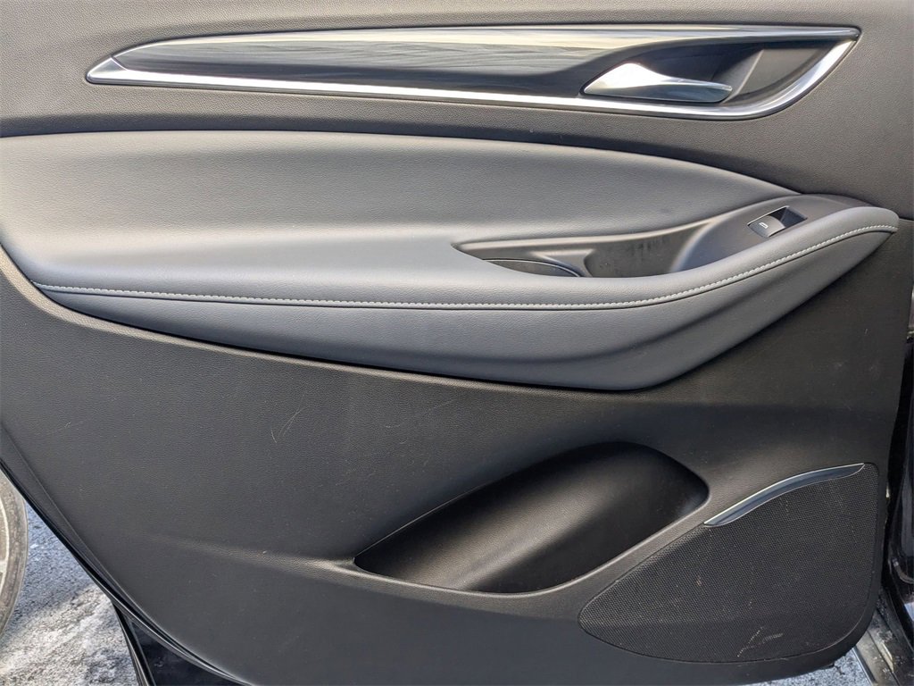 Used 2024 Buick Enclave Premium image 28