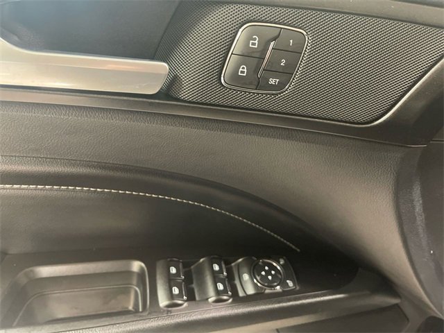 Used 2020 Ford Fusion Titanium image 13