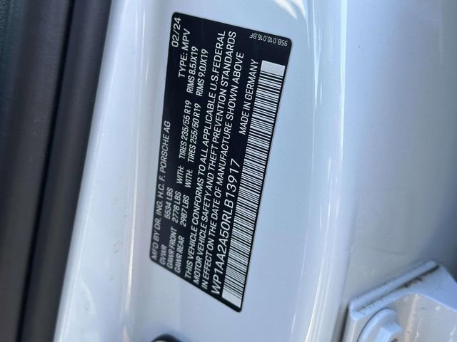 Used 2024 Porsche Macan image 14