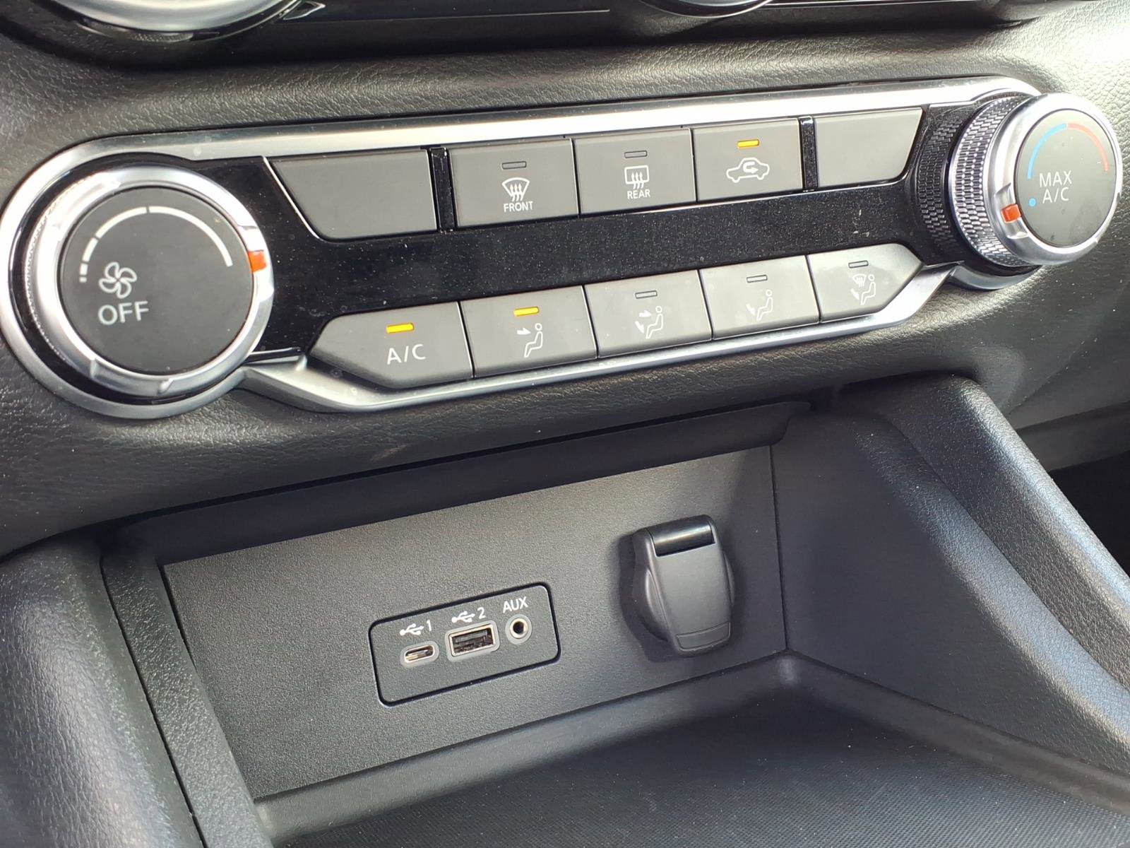 Certified 2023 Nissan Sentra SV image 26