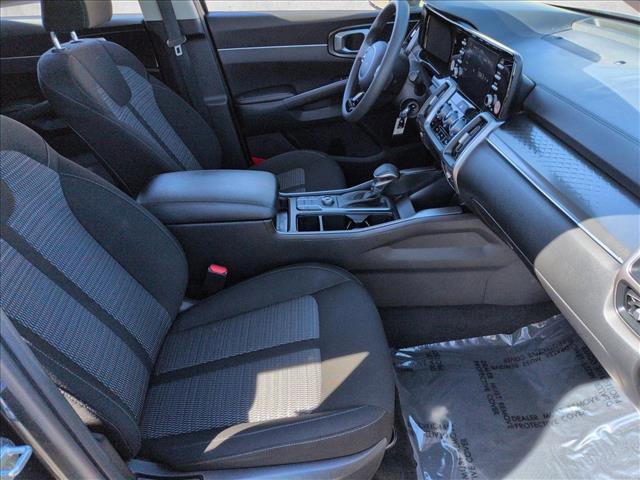 Used 2022 Kia Sorento LX image 21