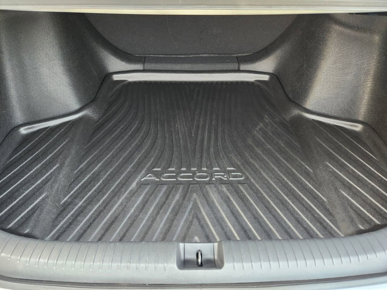 Used 2024 Honda Accord LX image 30