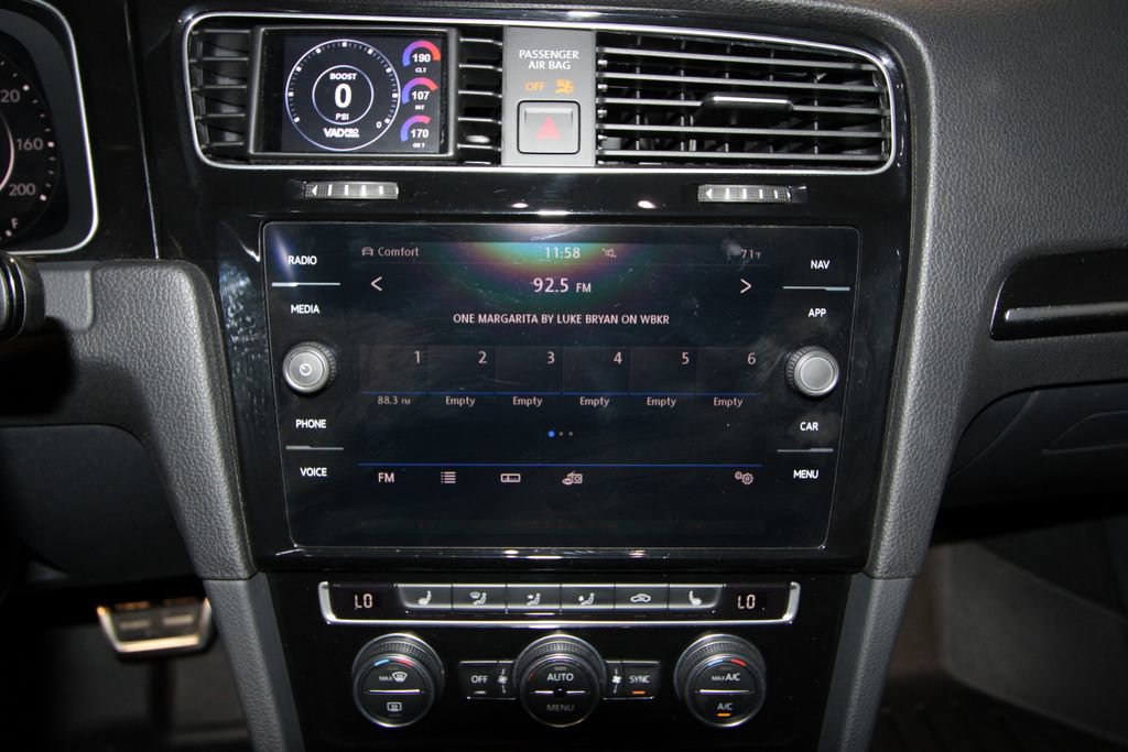 Used 2019 Volkswagen Golf R 4-Door image 17