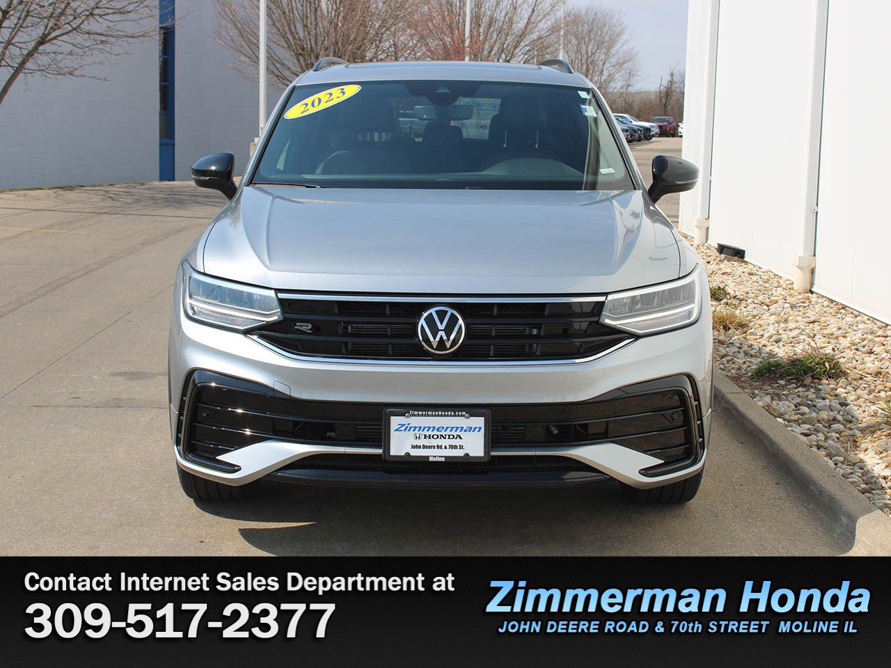 Used 2023 Volkswagen Tiguan SE R-Line FWD image 4