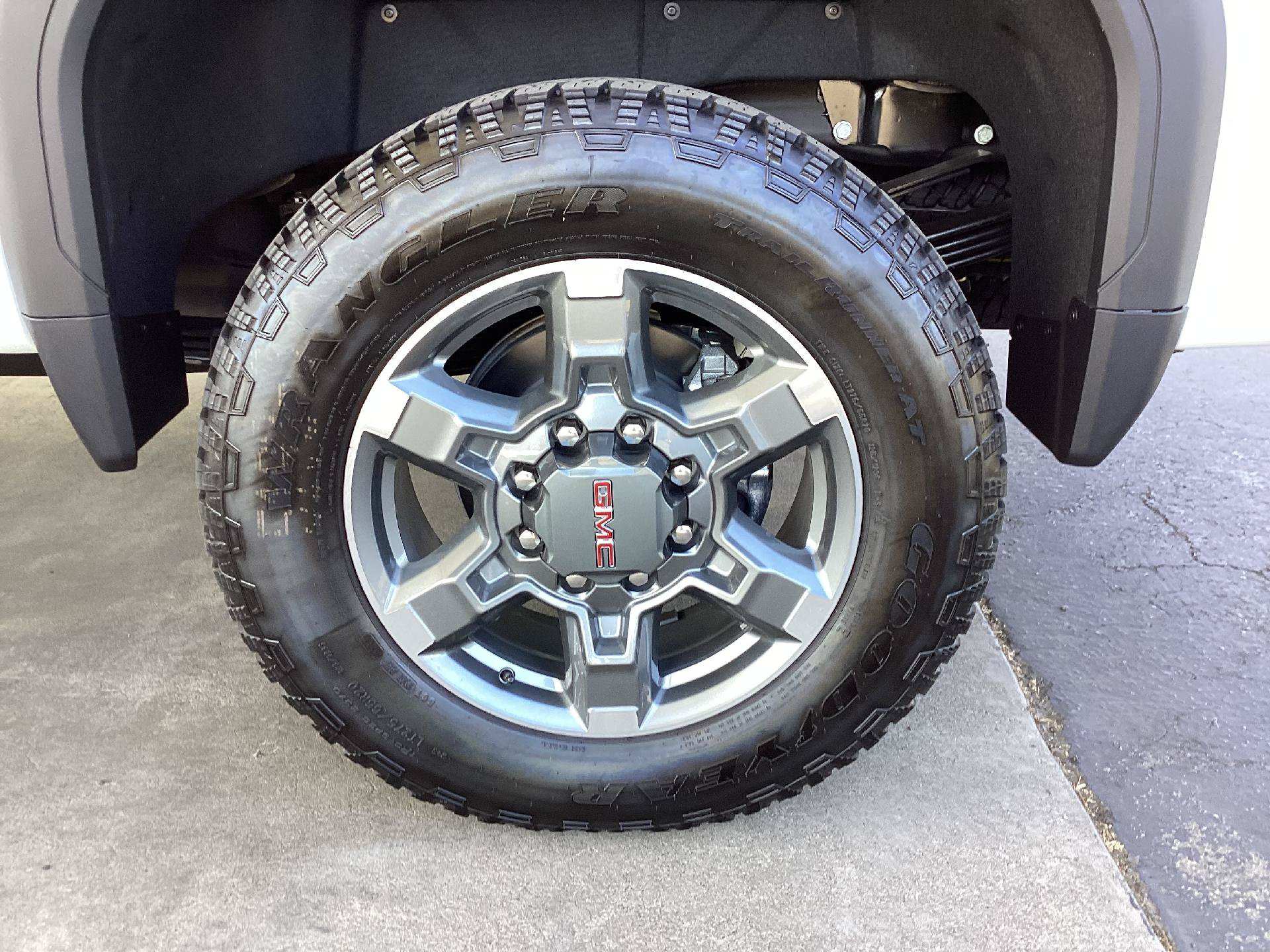 New 2026 GMC Sierra 2500 SLE w/ SLE Value Package; AWD/4WD image 19