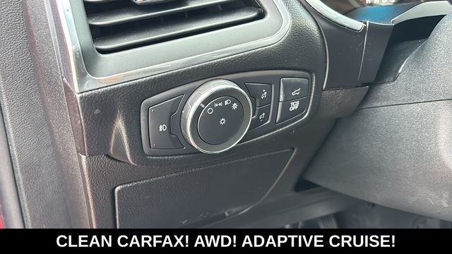 Used 2020 Ford Edge Titanium AWD/4WD image 12