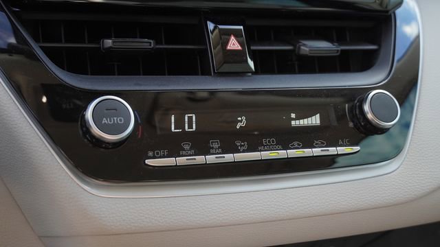 Used 2023 Toyota Corolla LE image 24