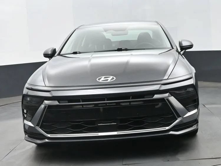 Used 2024 Hyundai Sonata SEL FWD image 3