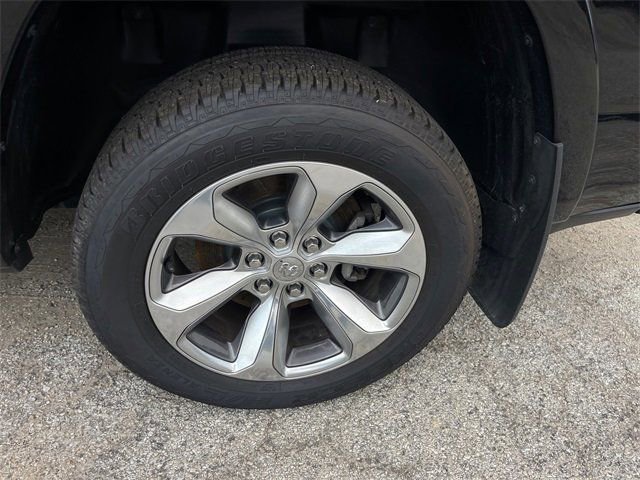 Used 2021 RAM 1500 Limited w/ Body Color Bumper Group image 24