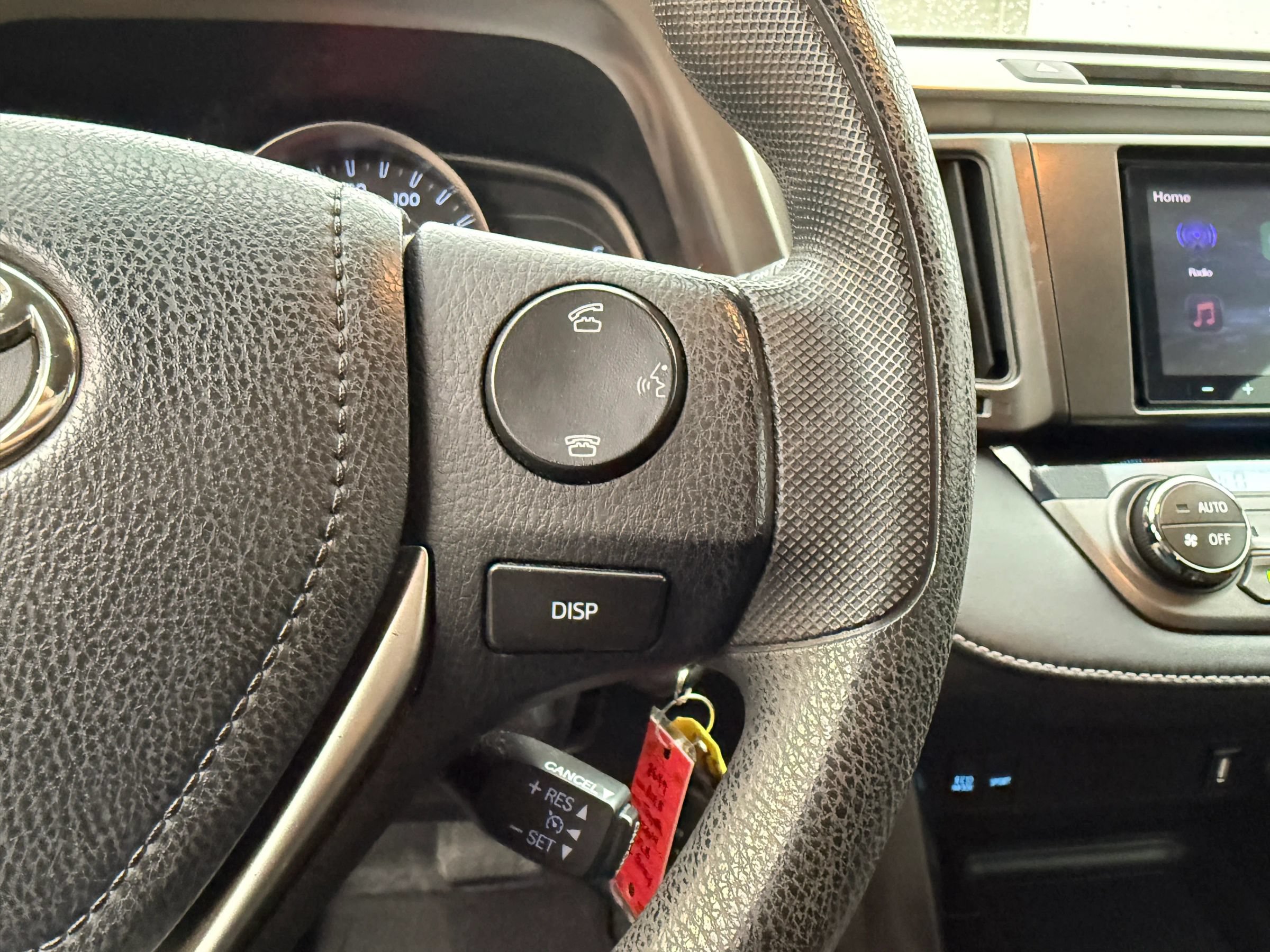 Used 2016 Toyota RAV4 LE FWD image 14