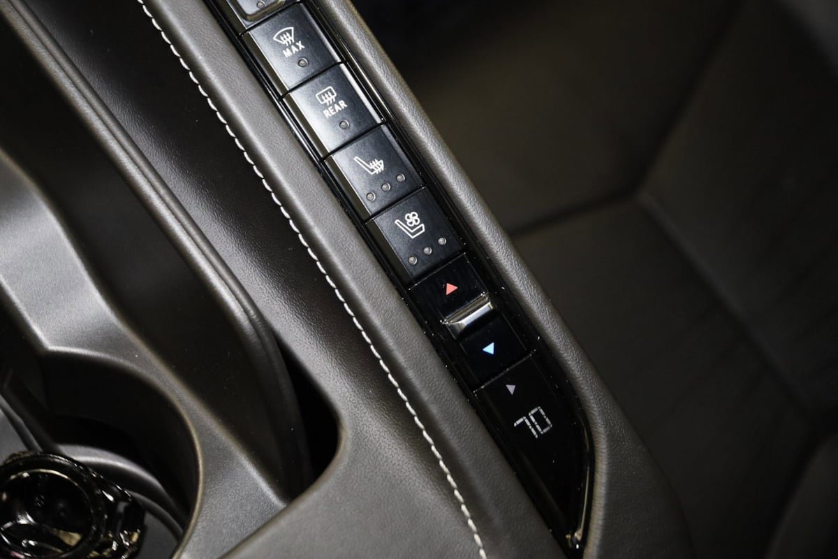 Used 2025 Chevrolet Corvette Stingray Premium Cpe w/ Stealth Interior Trim Package image 45