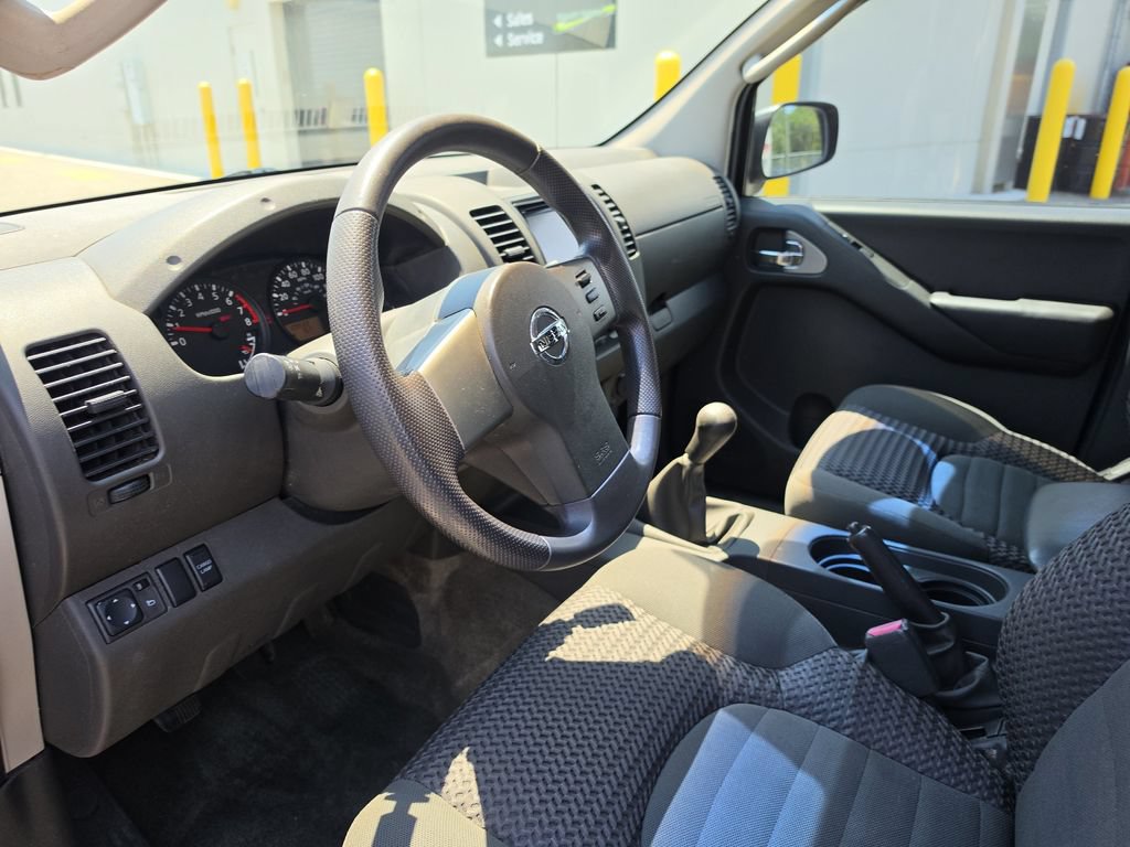 Used 2005 Nissan Frontier SE w/ (P01) Power Pkg RWD image 9