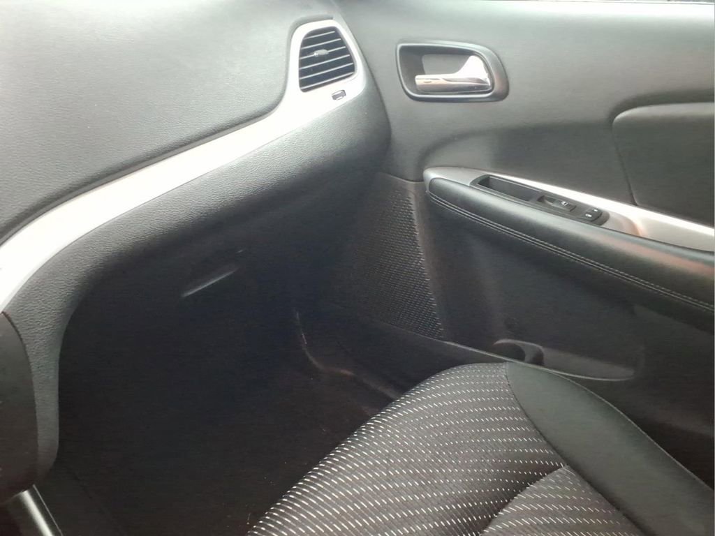 Used 2012 Dodge Journey SXT w/ Flexible Seating Group AWD/4WD image 23