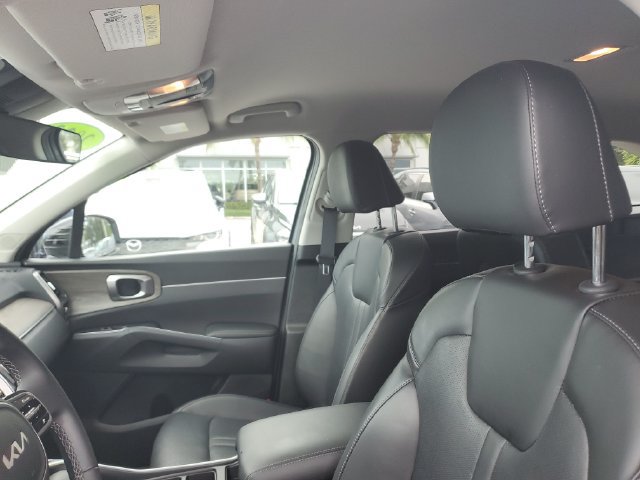 Certified 2023 Kia Sorento EX FWD image 17