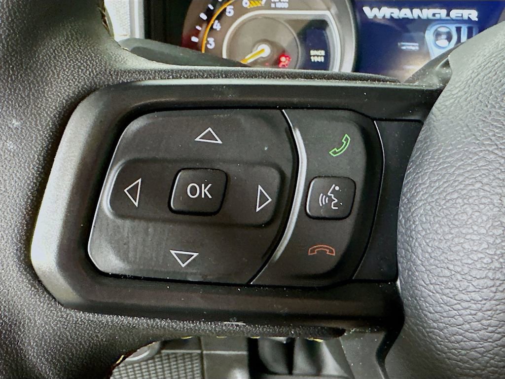 Used 2024 Jeep Wrangler Willys image 22