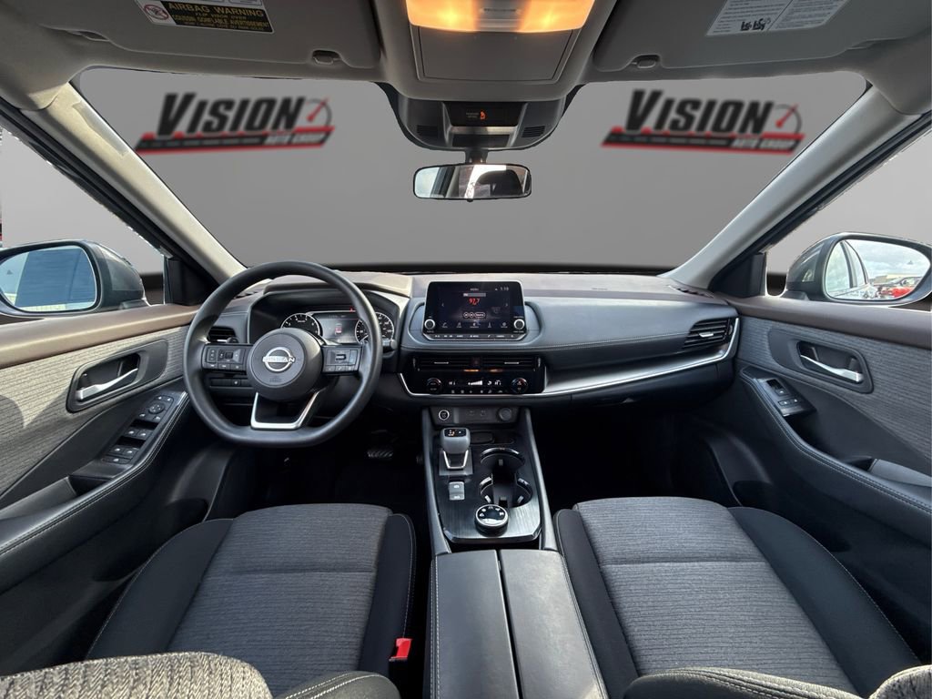 Used 2023 Nissan Rogue SV image 24