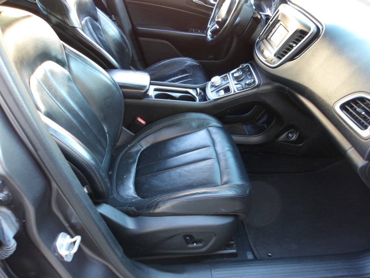 Used 2015 Chrysler 200 C FWD image 6