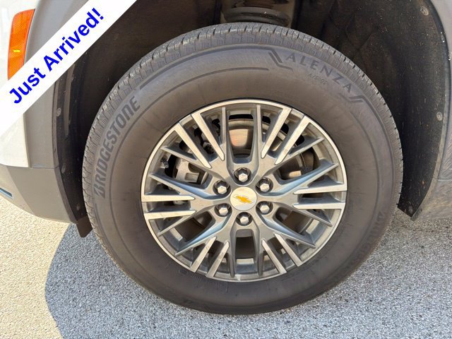 Used 2024 Chevrolet Traverse LS FWD image 10