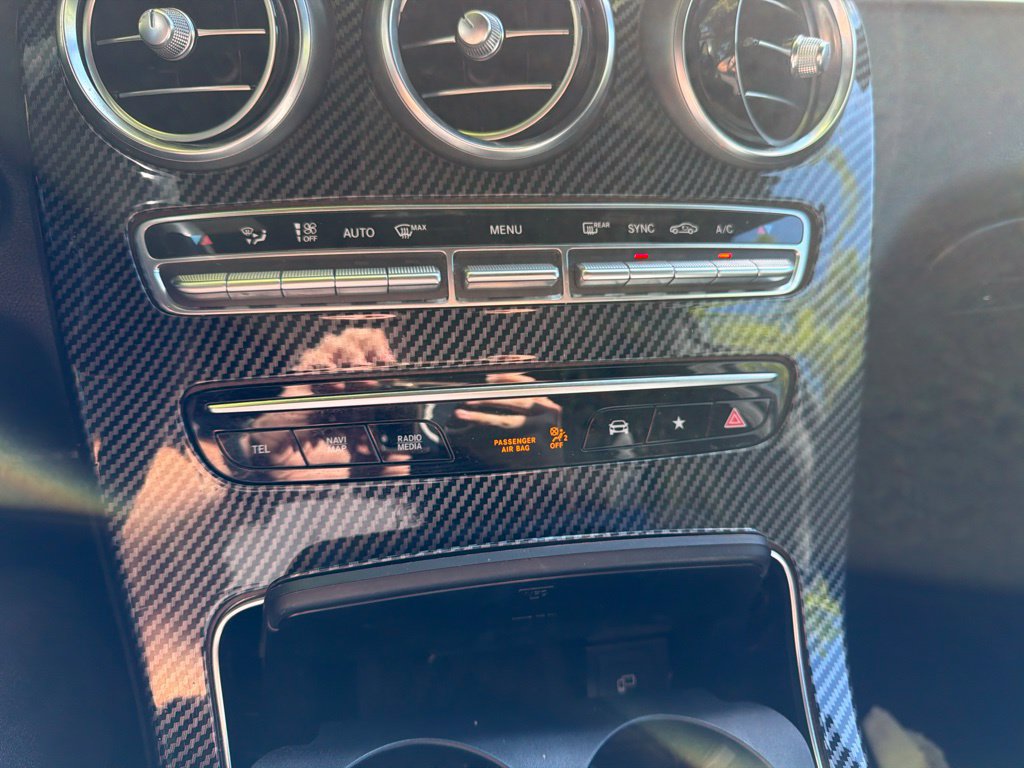 Used 2020 Mercedes-Benz GLC 300 4MATIC image 21