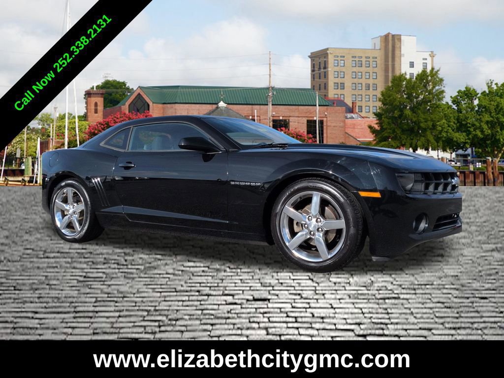Used 2013 Chevrolet Camaro LT image 1
