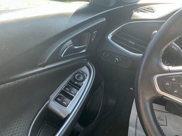 Used 2016 Chevrolet Malibu LT image 24