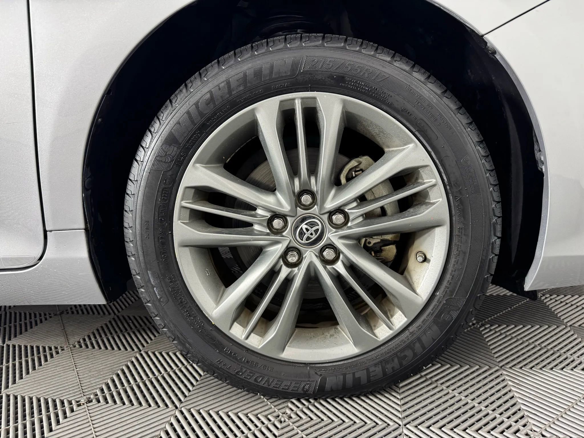 Used 2017 Toyota Camry SE image 42