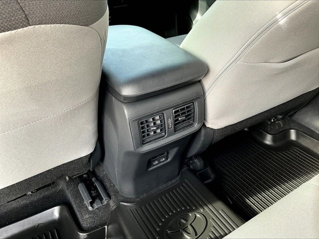 Used 2023 Toyota RAV4 XLE image 22