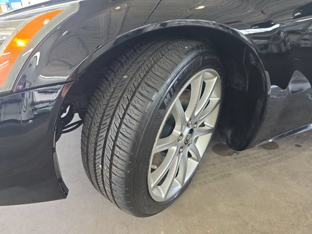 Used 2006 Cadillac XLR V RWD image 39