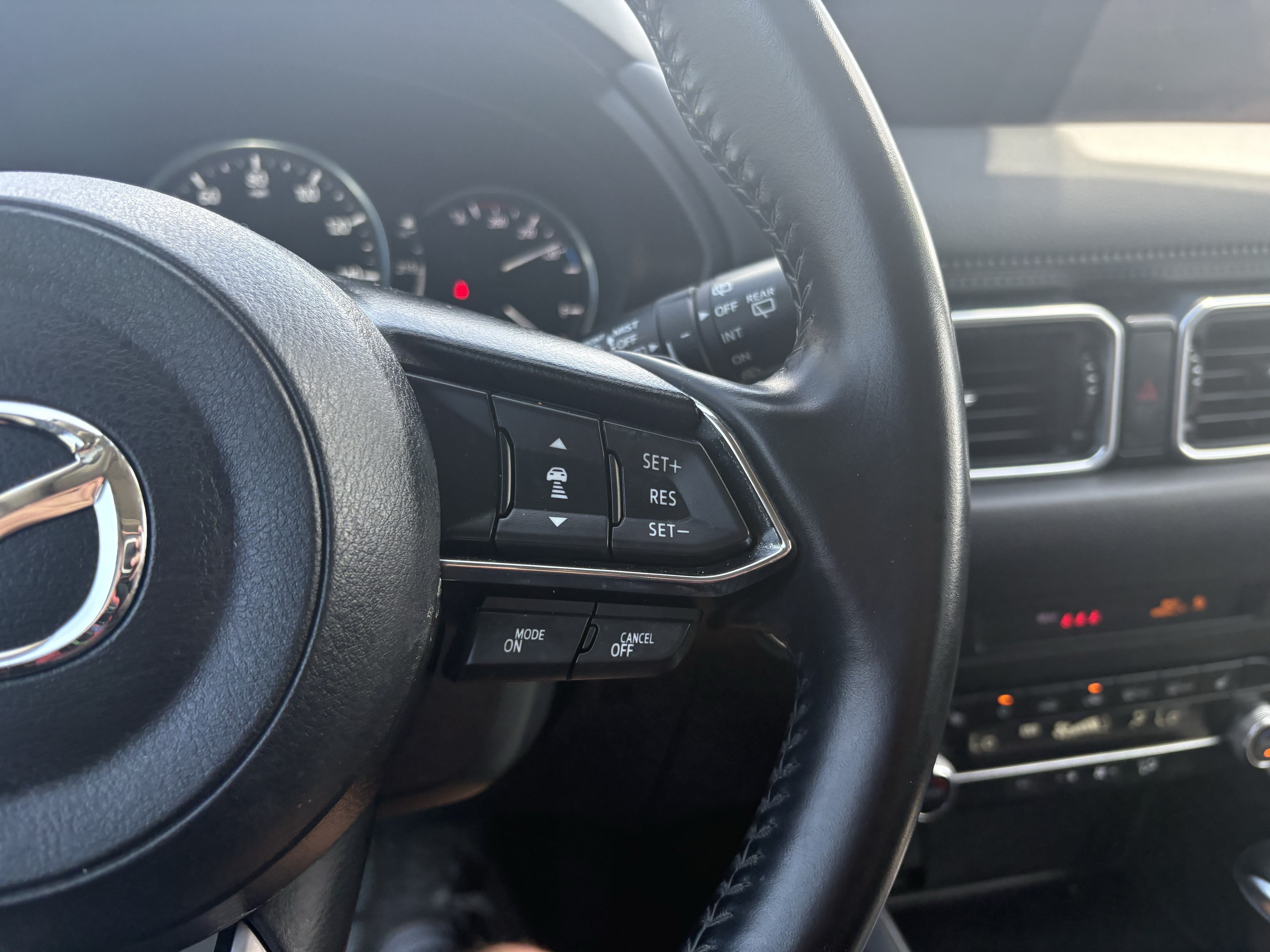 Used 2023 MAZDA CX-5 AWD 2.5 S w/ Premium Package image 18