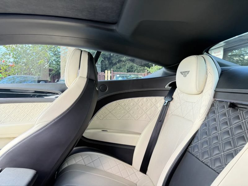 Used 2020 Bentley Continental GT AWD/4WD image 16