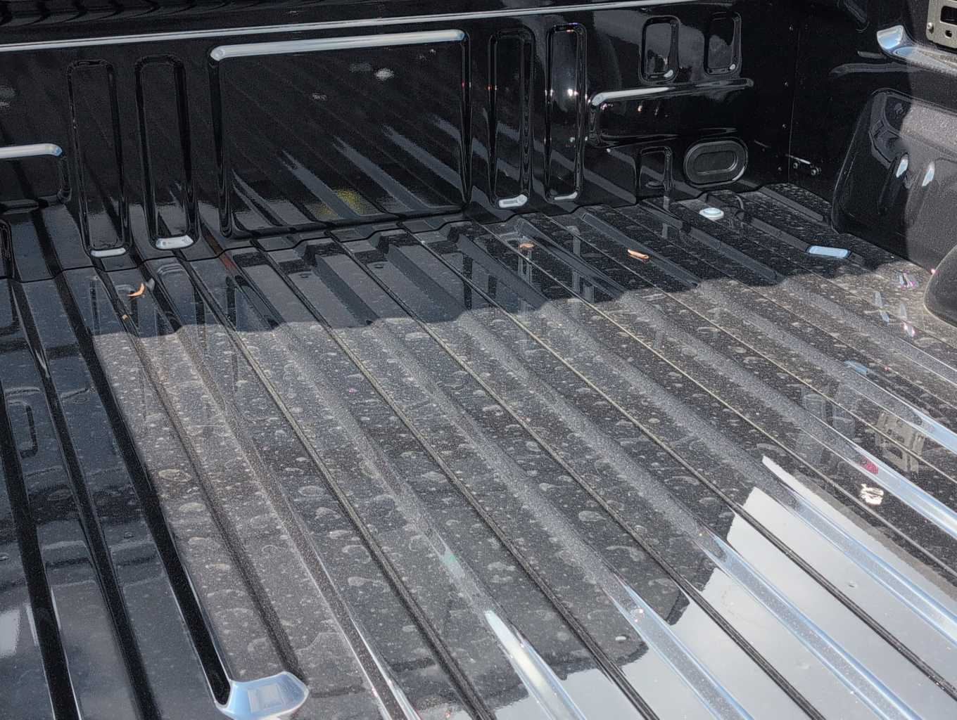 New 2025 Ford F150 Lariat w/ Equipment Group 502A High image 17