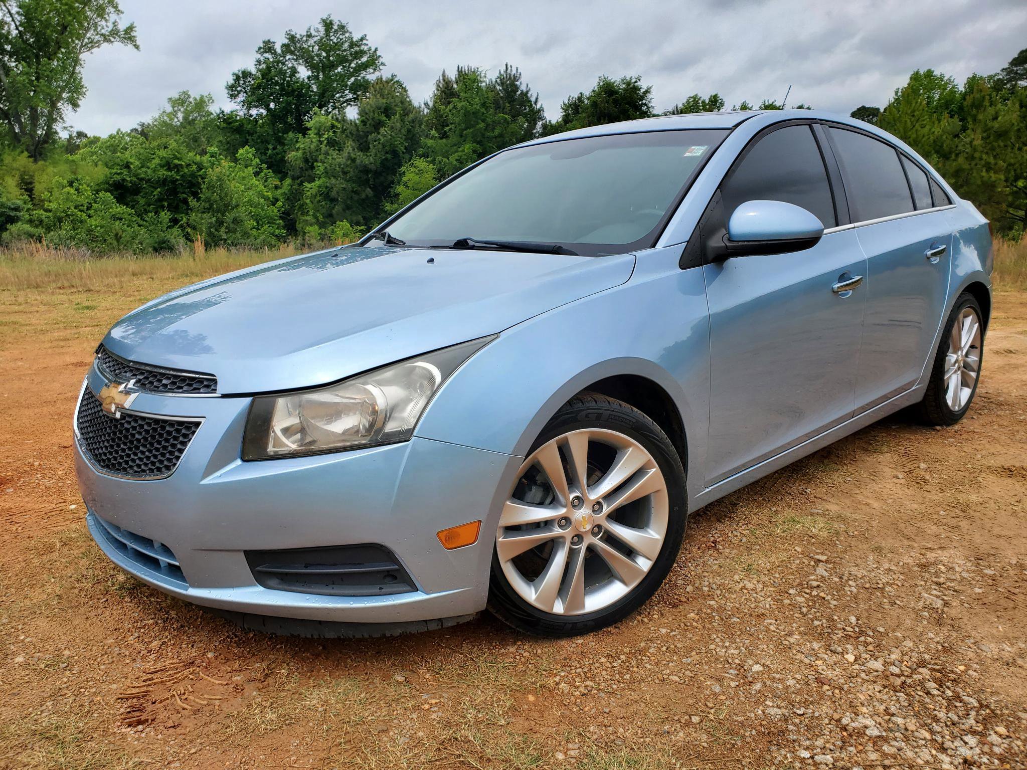 Used 2011 Chevrolet Cruze LTZ FWD image 1