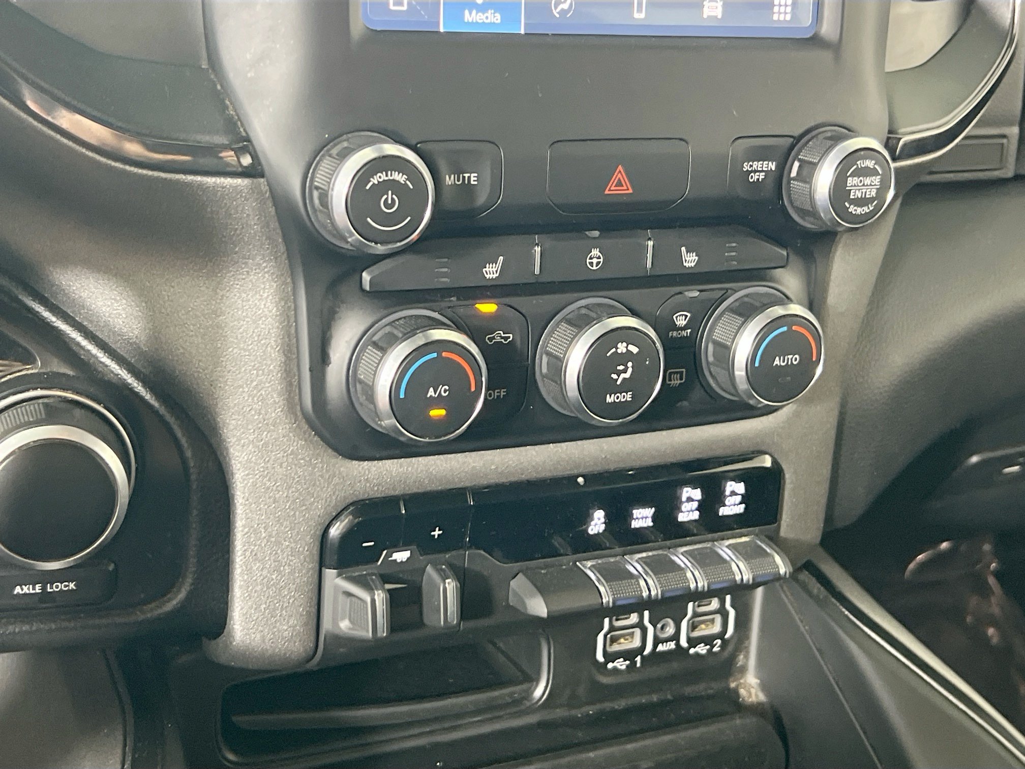 Used 2023 RAM 1500 Big Horn AWD/4WD image 15