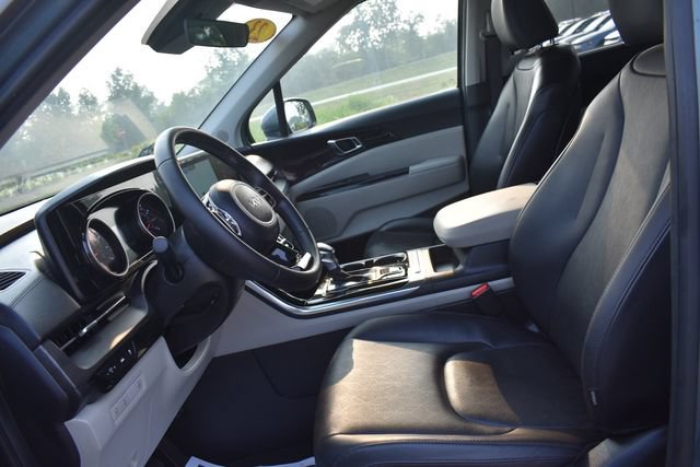 Certified 2023 Kia Carnival EX FWD image 22