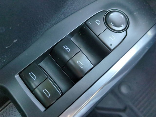 Used 2024 Chevrolet Traverse Z71 image 24