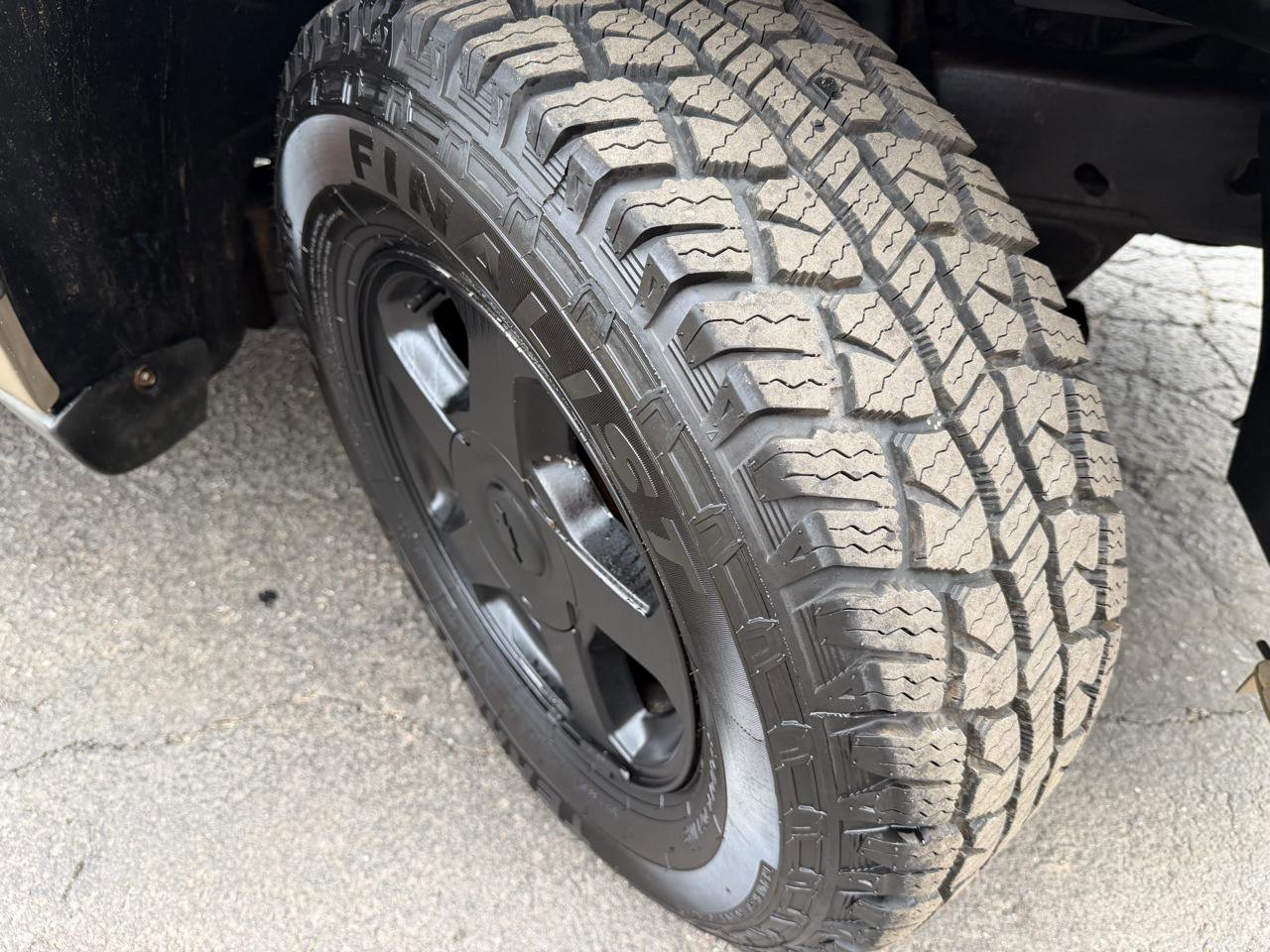 Used 2004 Chevrolet TrailBlazer LS w/ LS Preferred Equipment Group image 14