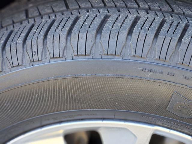 Used 2021 Chevrolet Silverado 1500 Custom image 11