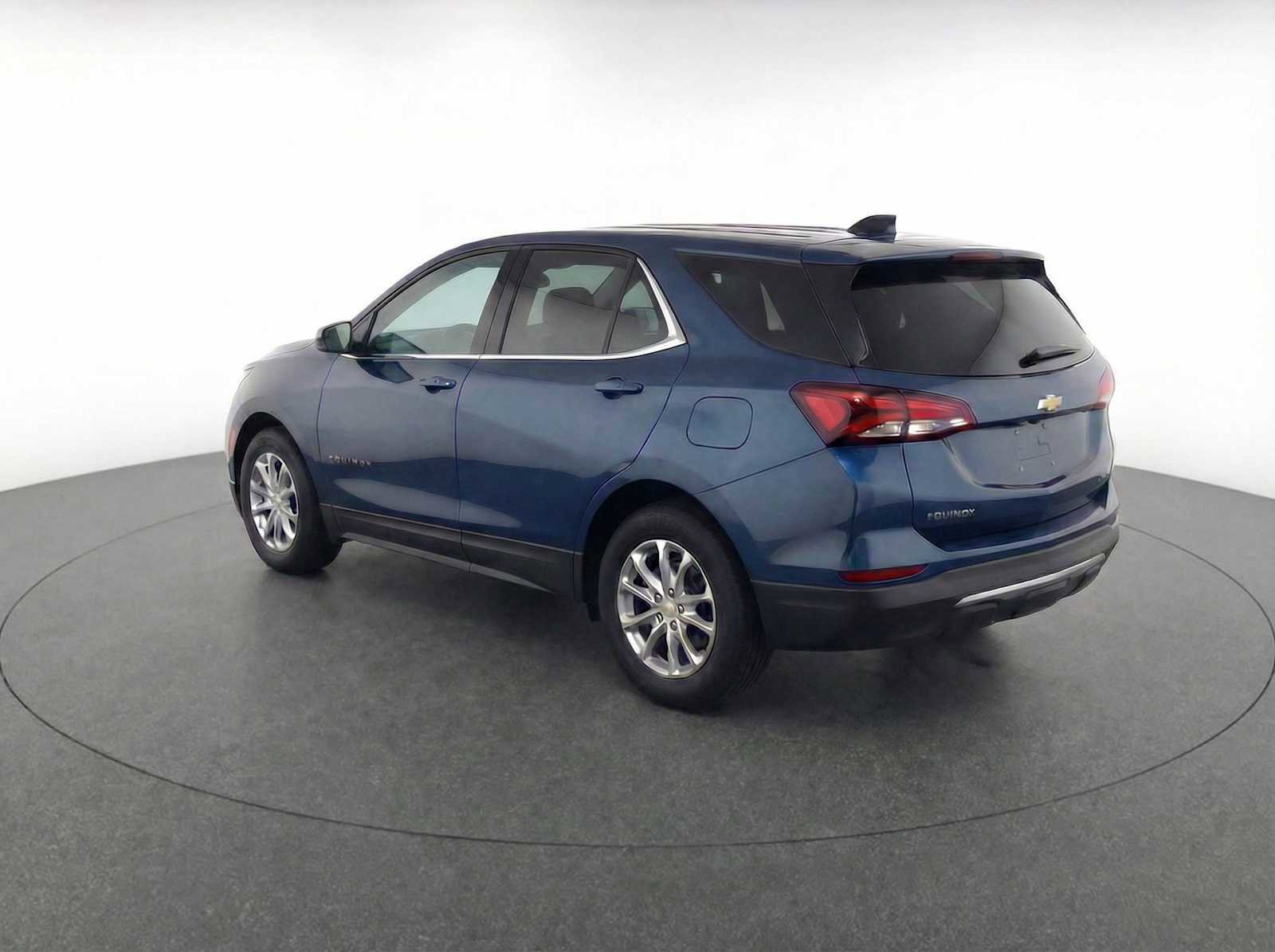 Used 2024 Chevrolet Equinox LT image 4