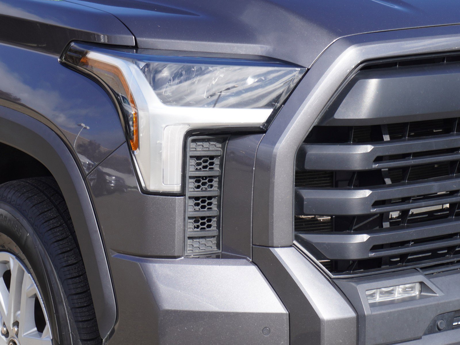 Used 2023 Toyota Tundra SR5 image 3