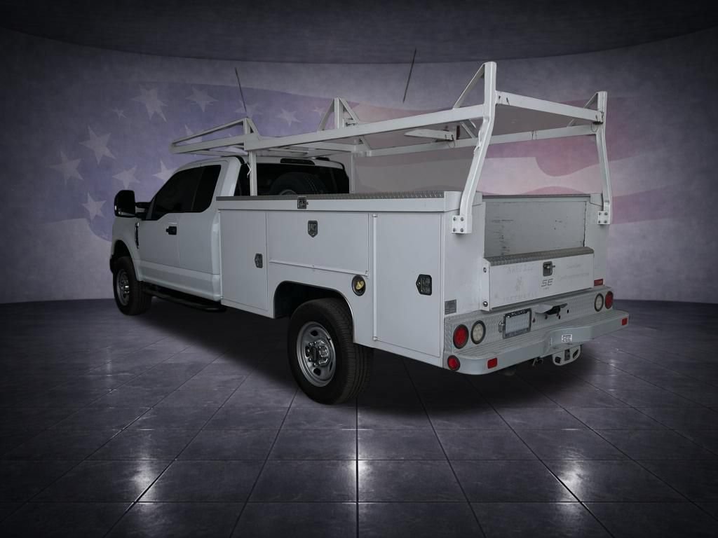 Used 2022 Ford F350 XL w/ Power Equipment Group AWD/4WD image 3