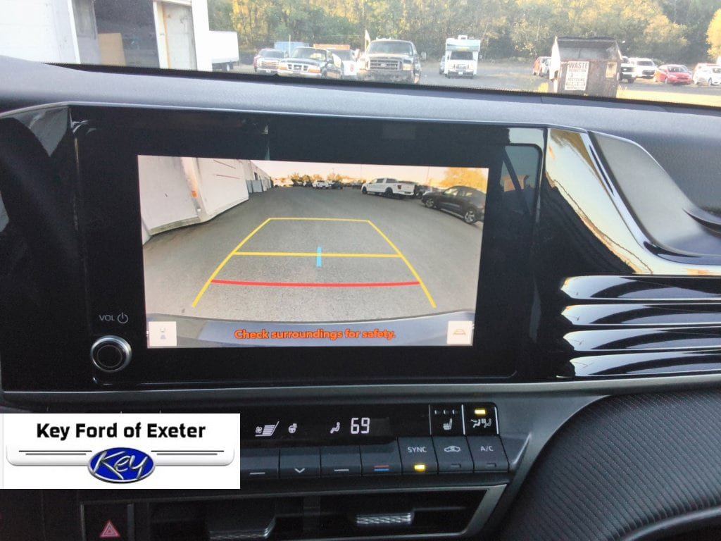 Used 2025 Toyota Camry SE w/ Convenience Package AWD/4WD image 47