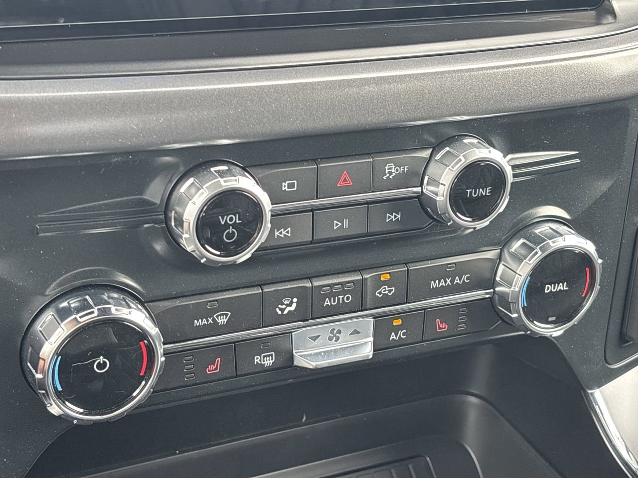 New 2025 Ford F150 XLT w/ Equipment Group 302A MID image 26