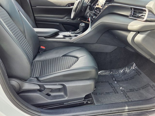Used 2024 Toyota Camry SE image 20